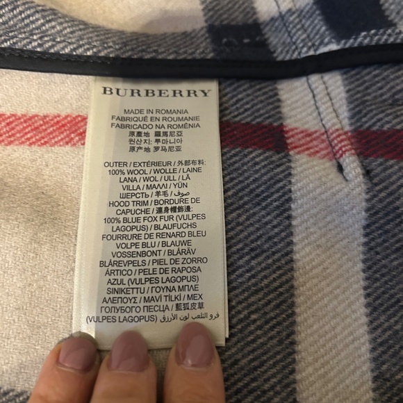 Burberry black coat - Picture 3 of 7